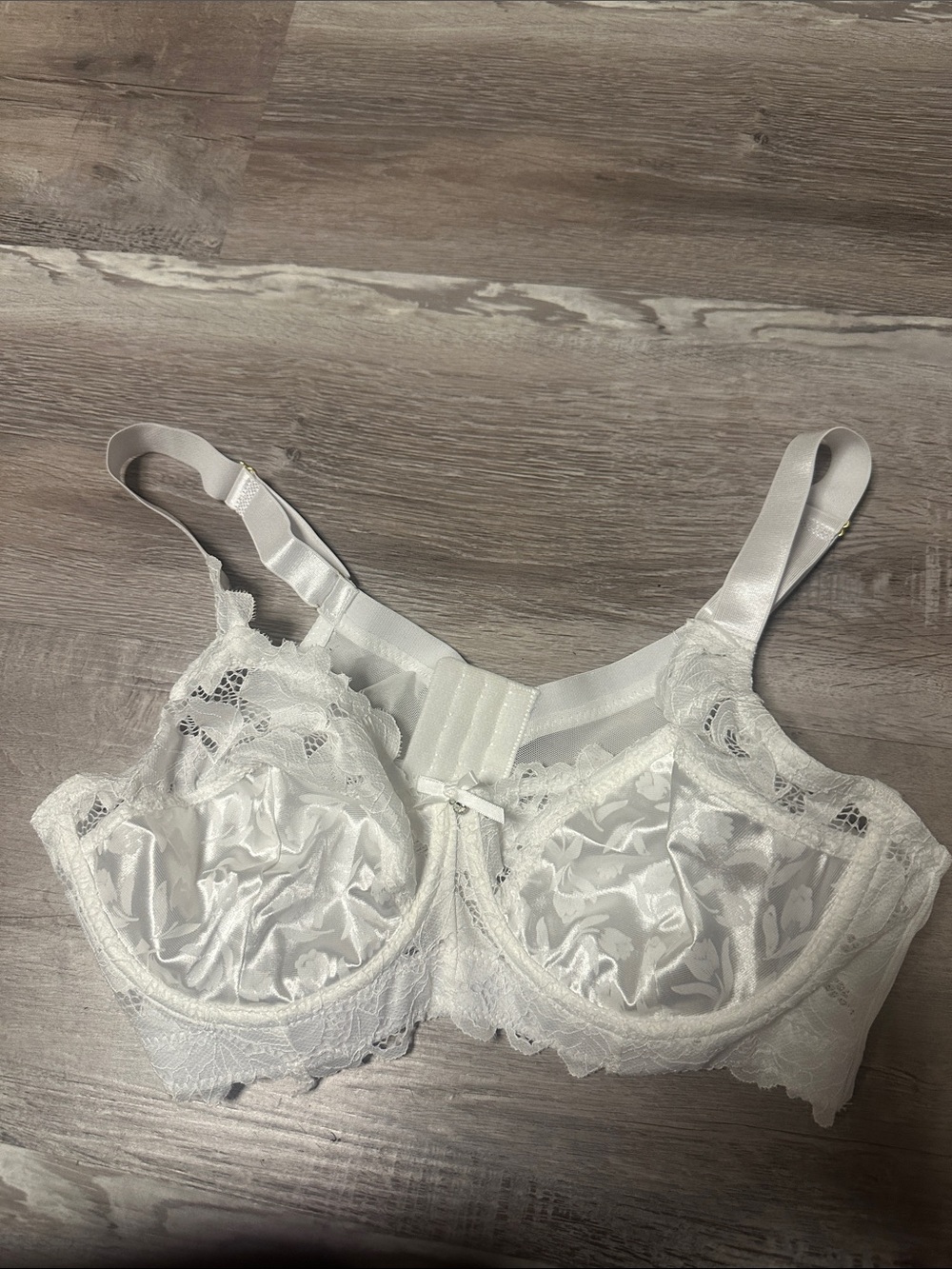 White Lace Underwire Bra with Satin Accents 42 D